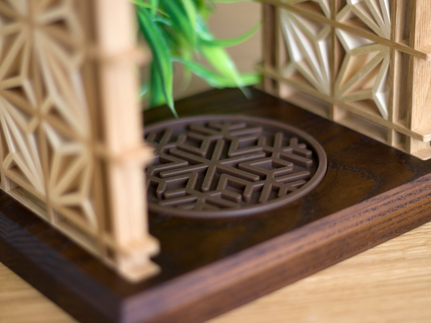 Pour over coffee stand in Kumiko style with ceramic brewer