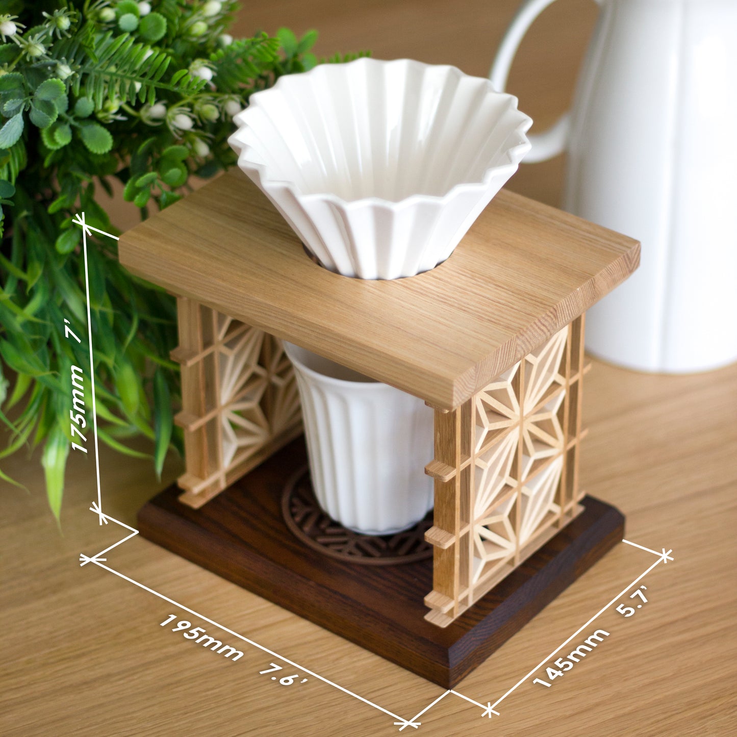 Pour over coffee stand in Kumiko style with ceramic brewer