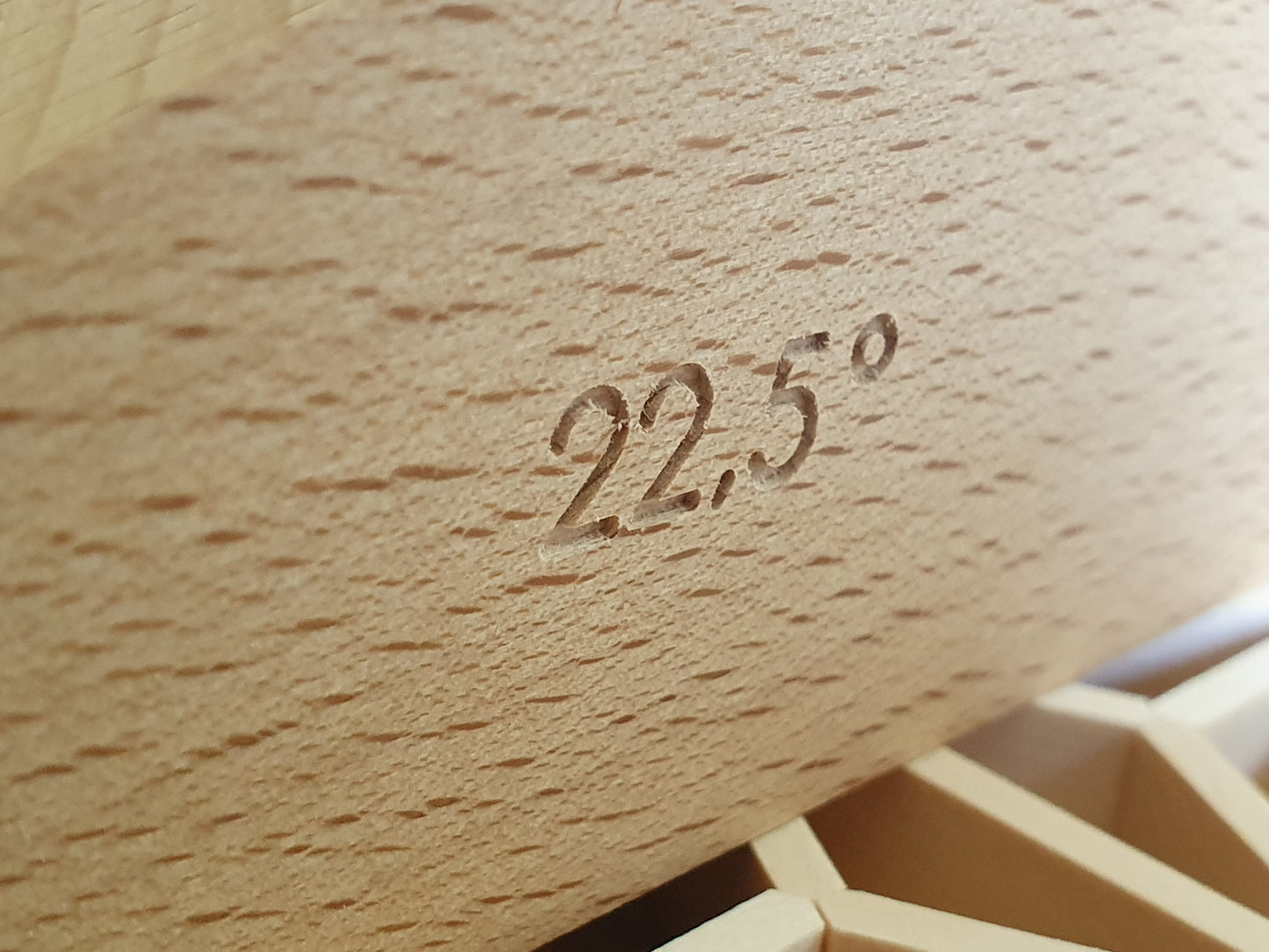 Kumiko jig (guide block) for 22.5-67.5 degrees with high precision