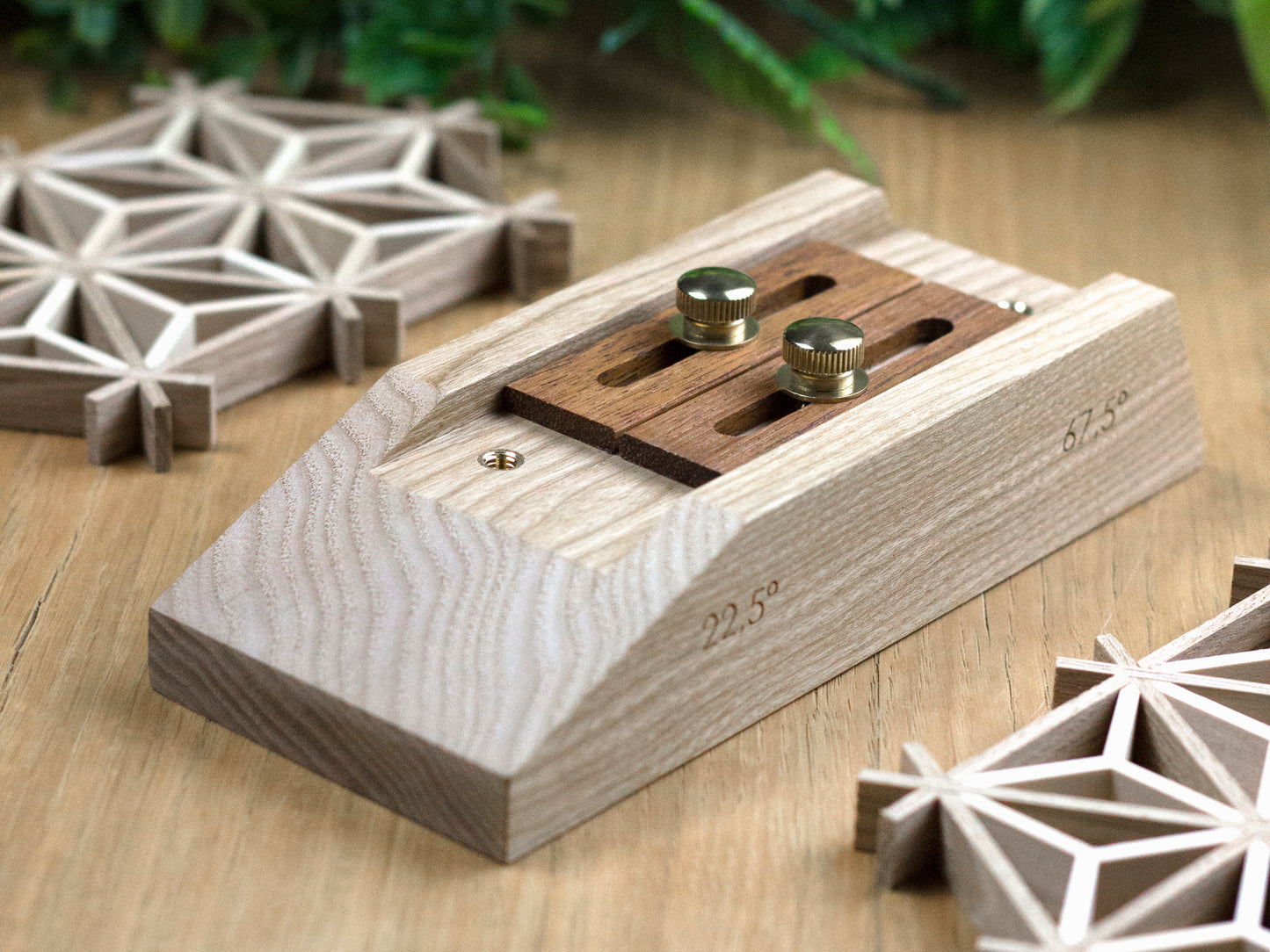 Kumiko jig (guide block) for 22.5-67.5 degrees with high precision