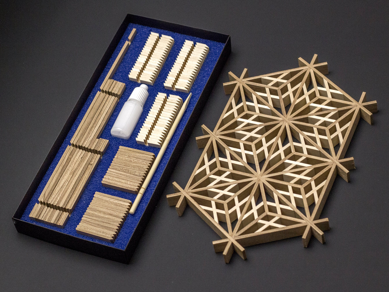 Kumiko kit. Wooden assembly kit Kawari yae zakura. KumikoLab